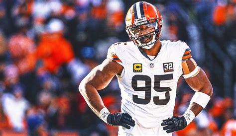 Browns Face Garrett Trade Request After Eight Years