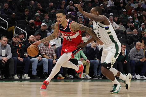 Kuzma Joins Bucks; Middleton To Wizards