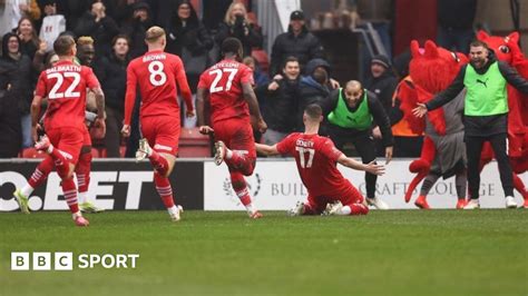 Live Football: Leyton Orient Vs Manchester City